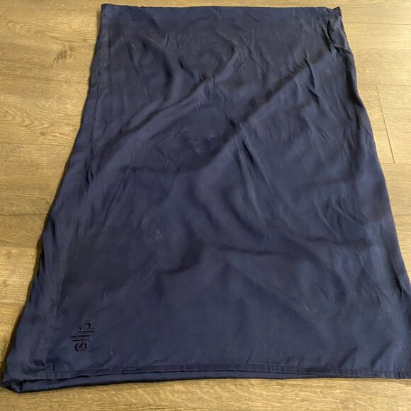 SLIP SILK PILLOWCASE NAVY - Picture 2 of 3